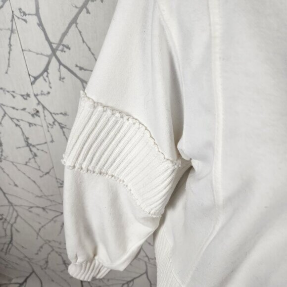 Daily Practice White Ribbed Panel Mock Neck Half Zip Sweatshirt - Picture 4 of 8